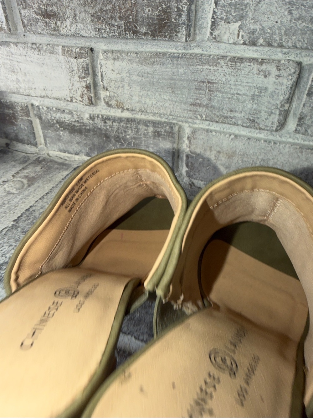 Chinese Laundry AMKS-039 Olive Green Wood Block Heel Platform Mules Size 11 - Picture 4 of 8